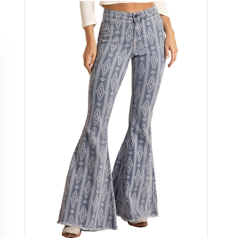 BUTTON BELLS HIGH RISE EXTRA STRETCH AZTEC FLARE JEANS